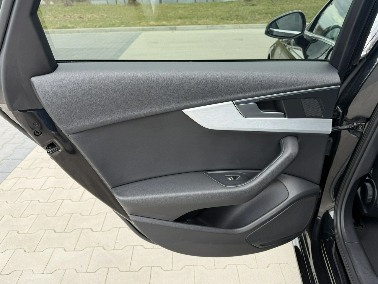 Audi A4 - Zdjęcie 28