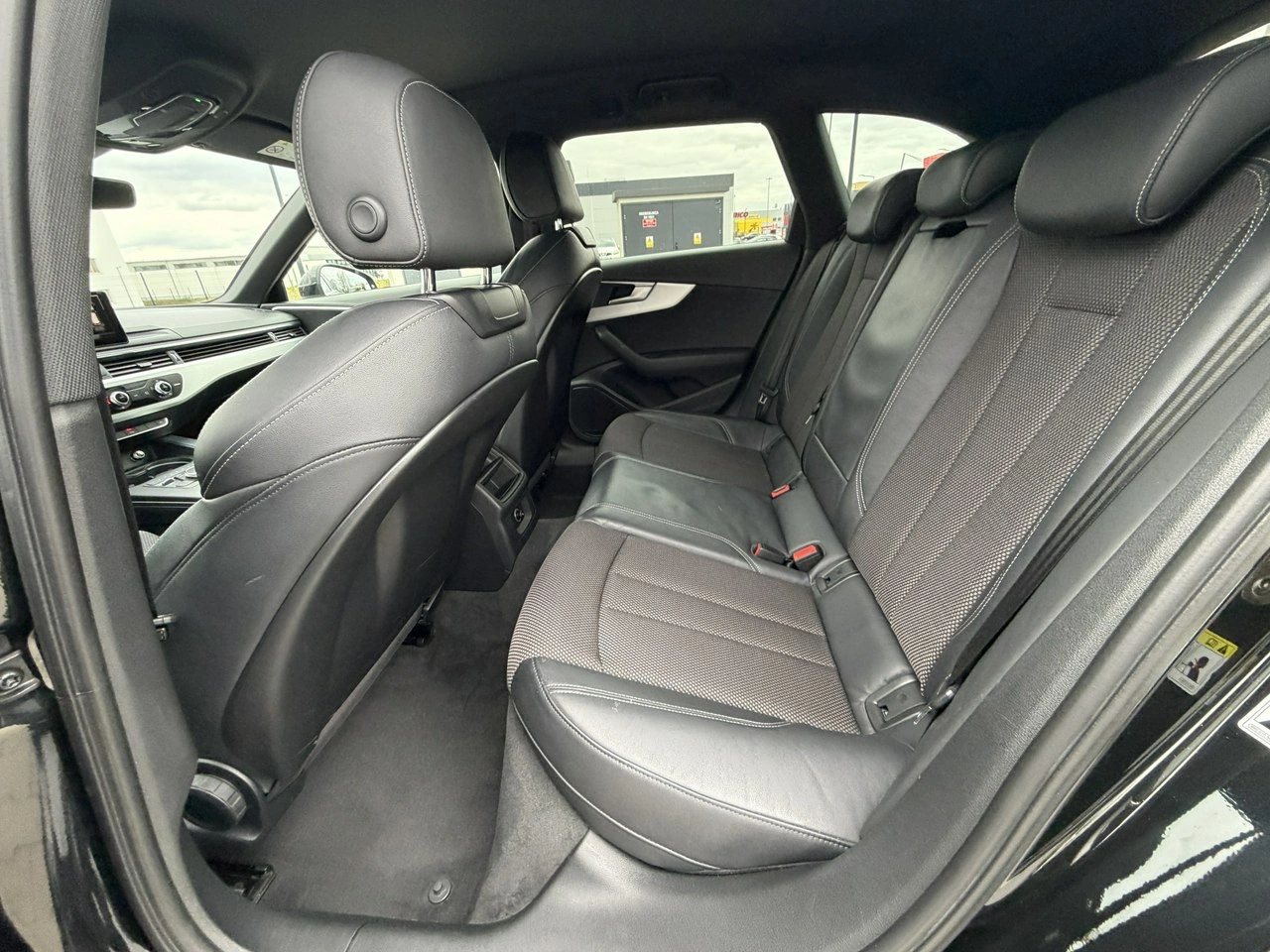 Audi A4 - Zdjęcie 29