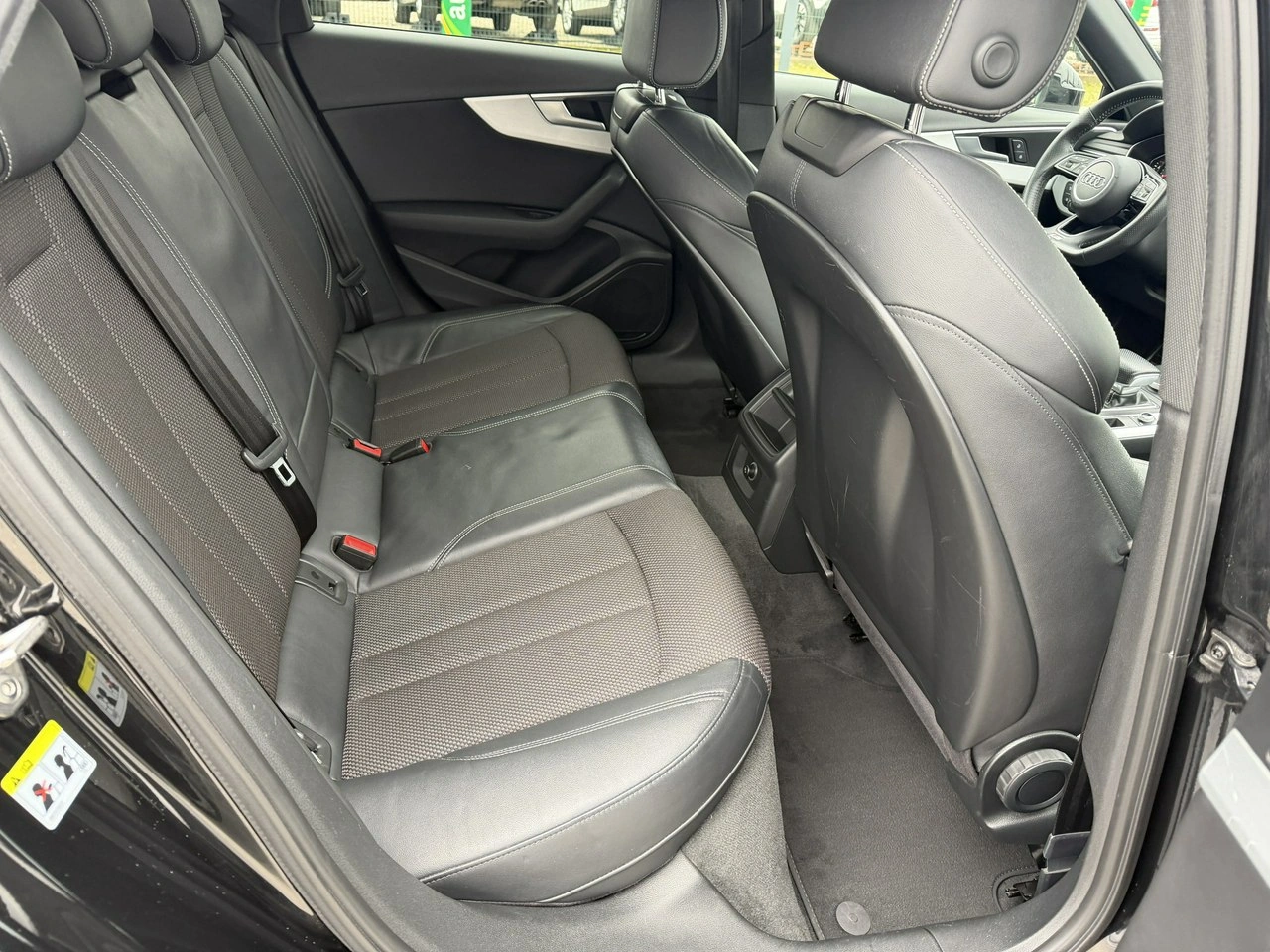 Audi A4 - Zdjęcie 30