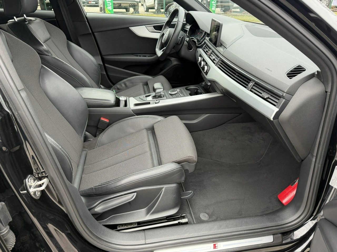 Audi A4 - Zdjęcie 32