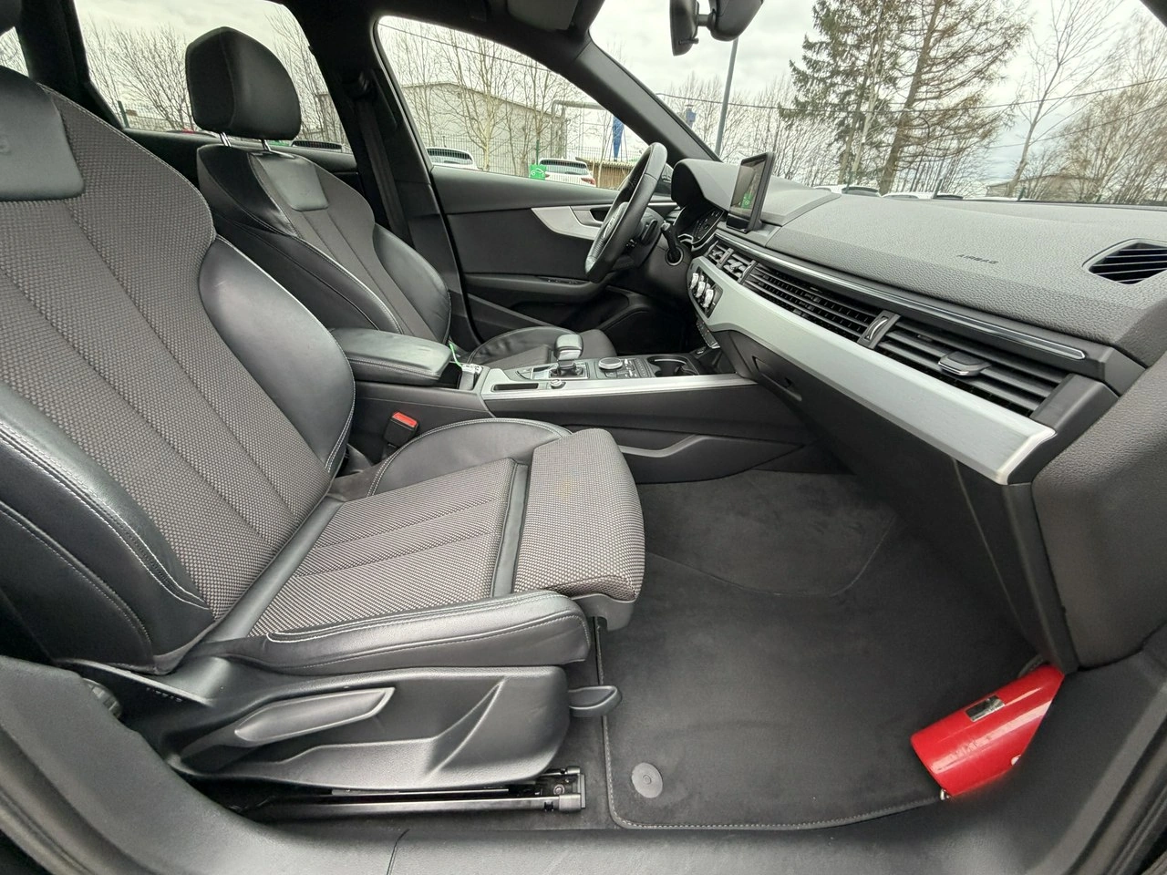 Audi A4 - Zdjęcie 33