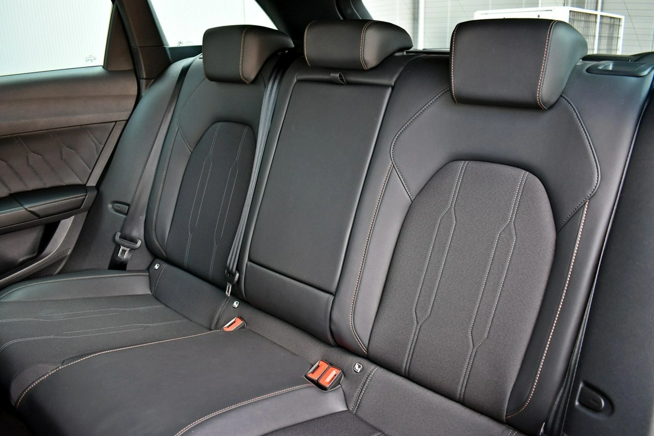 Cupra Leon Sportstourer - Zdjęcie 12