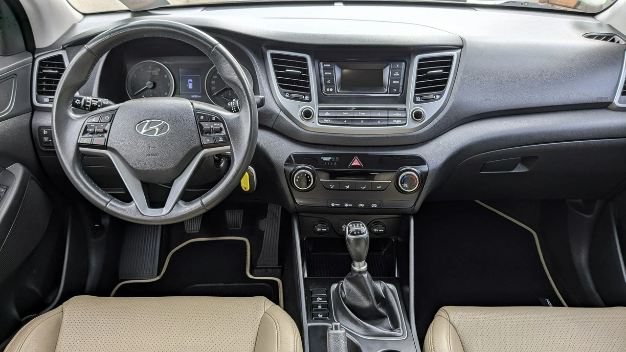 Hyundai Tucson - Zdjęcie 22