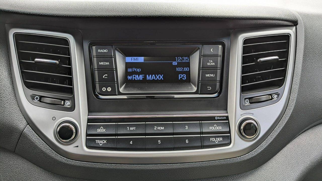 Hyundai Tucson - Zdjęcie 23