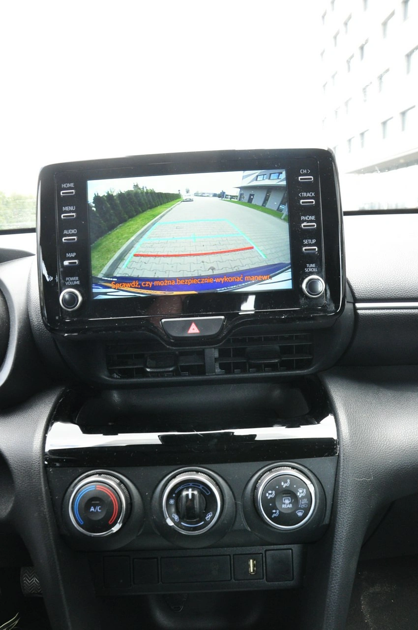 Toyota Yaris Cross - Zdjęcie 14