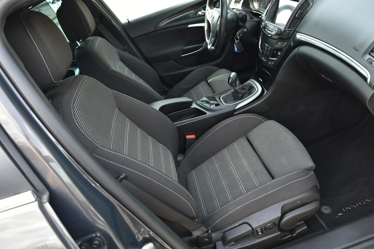 Opel Insignia - Zdjęcie 23