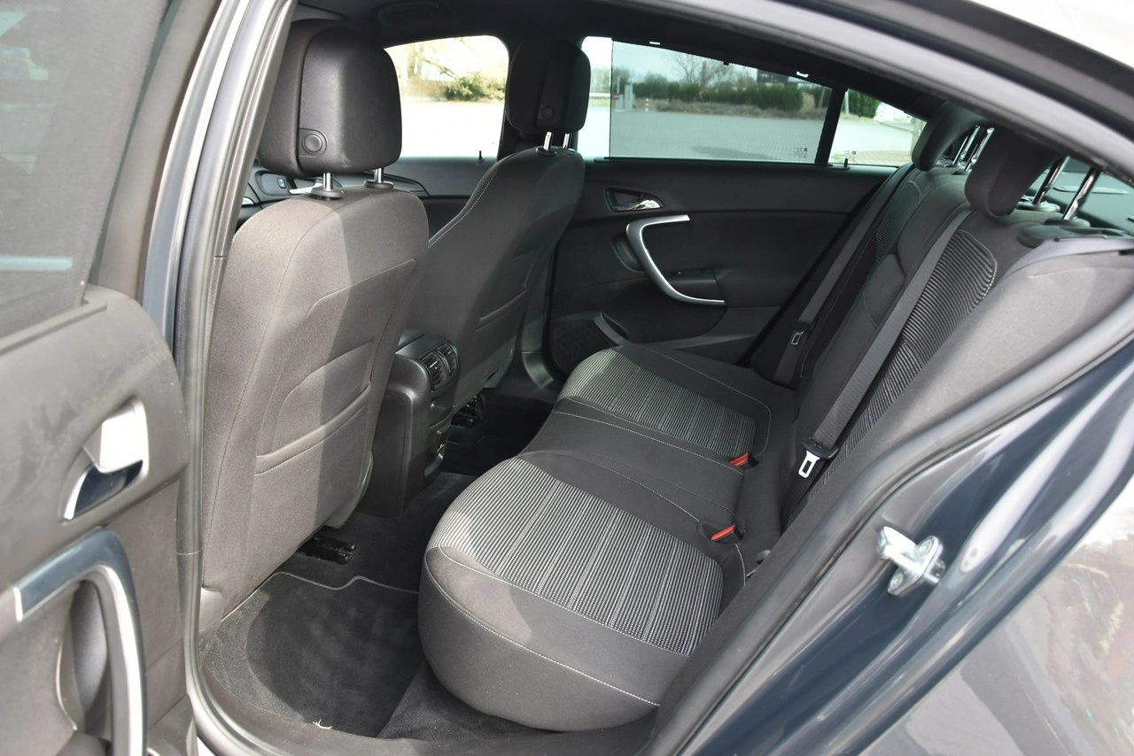 Opel Insignia - Zdjęcie 24