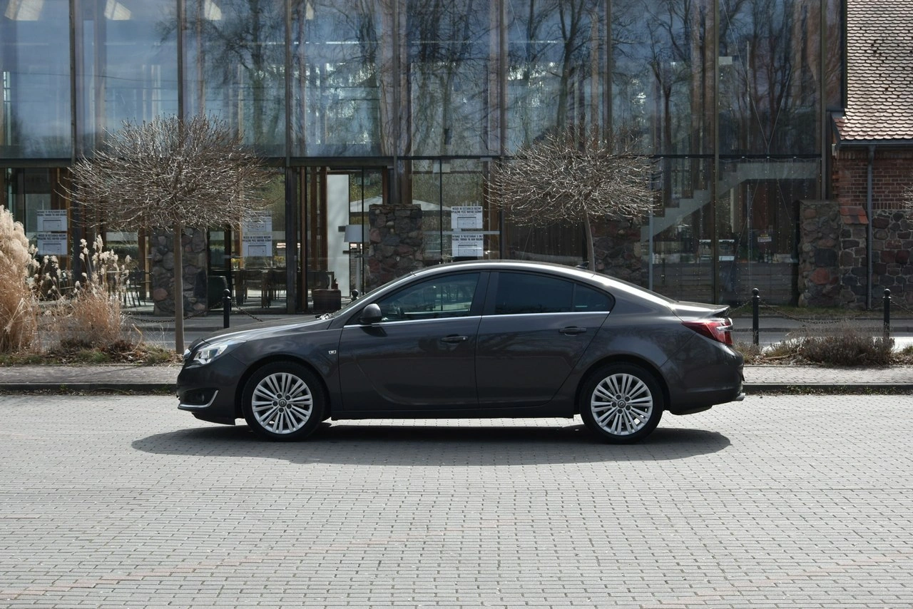 Opel Insignia - Zdjęcie 3