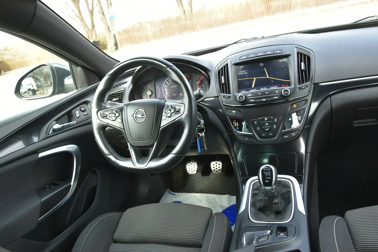 Opel Insignia - Zdjęcie 8