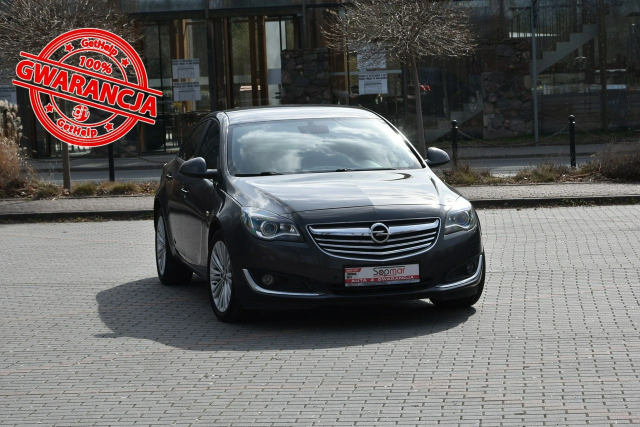 Opel Insignia - Główne zdjęcie