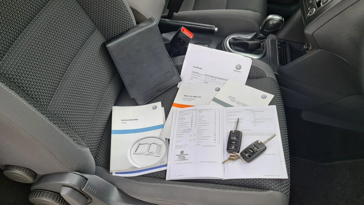 Volkswagen Touran - Zdjęcie 27