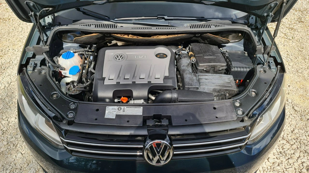 Volkswagen Touran - Zdjęcie 31
