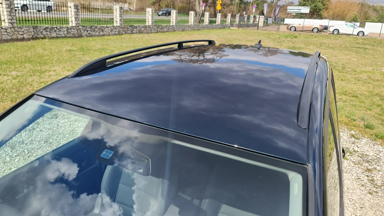 Volkswagen Touran - Zdjęcie 37