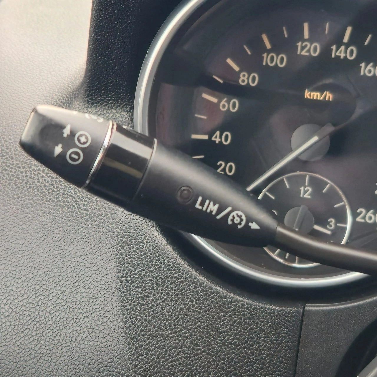 Mercedes ML 280 - Zdjęcie 30