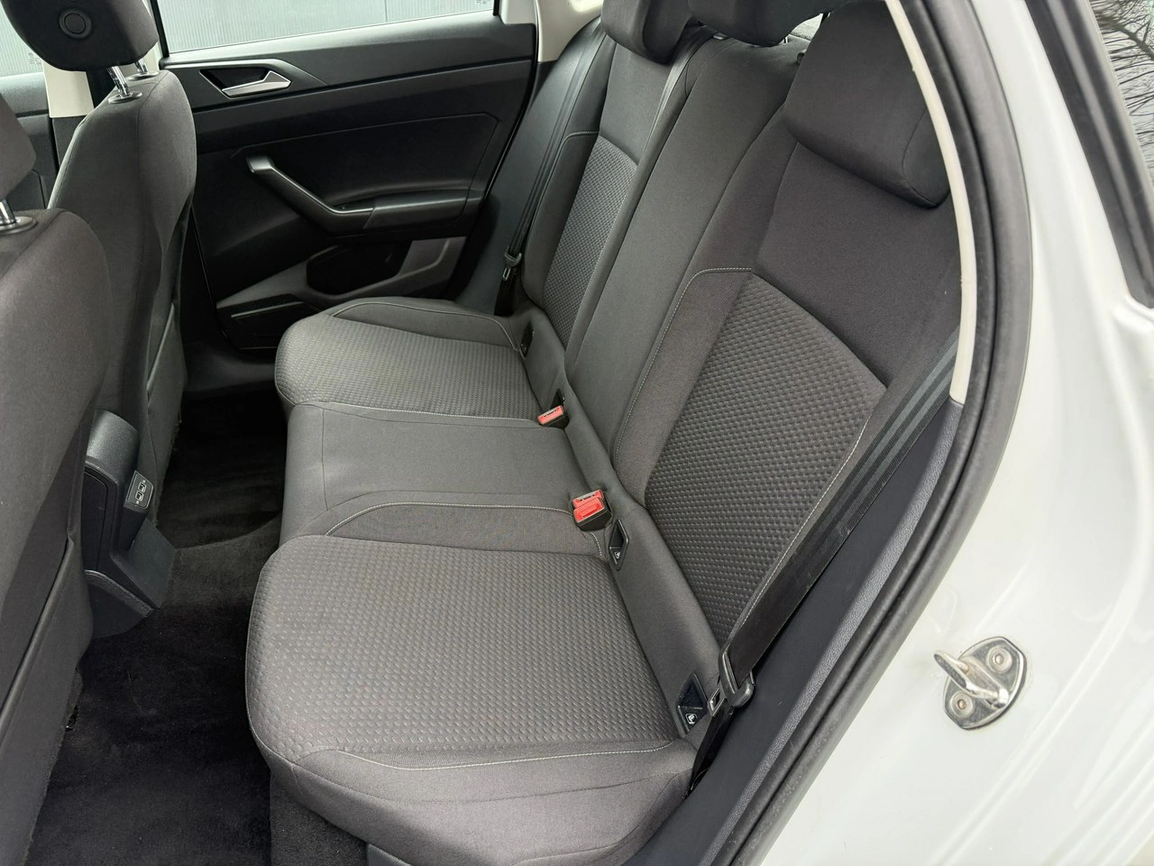 Volkswagen Polo - Zdjęcie 9