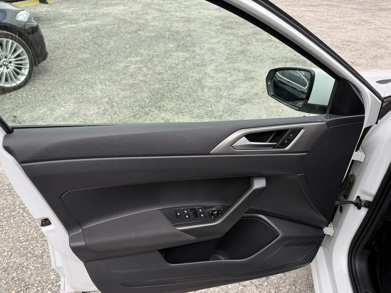 Volkswagen Polo - Zdjęcie 11