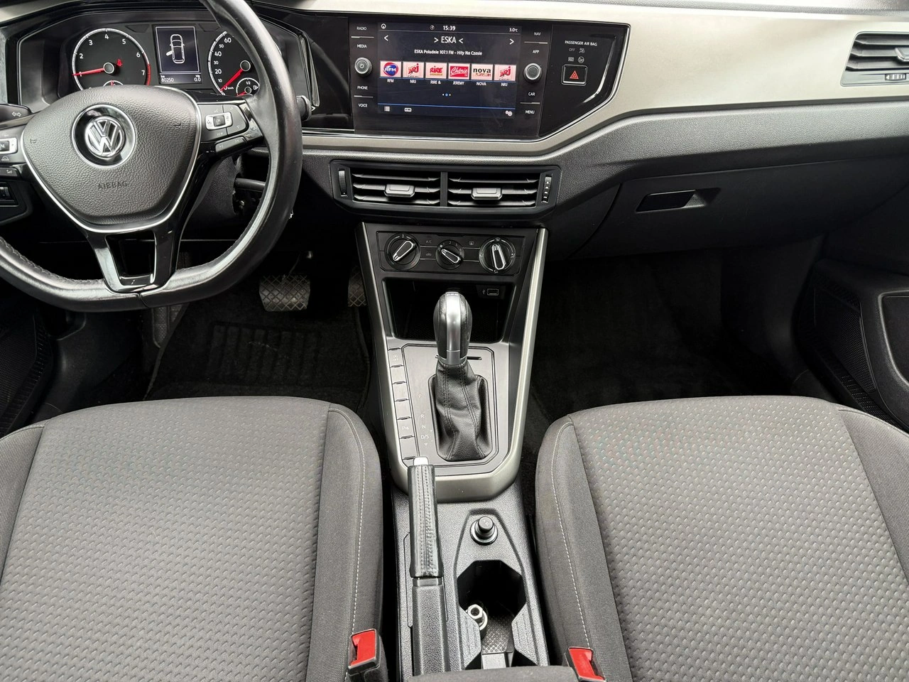 Volkswagen Polo - Zdjęcie 30