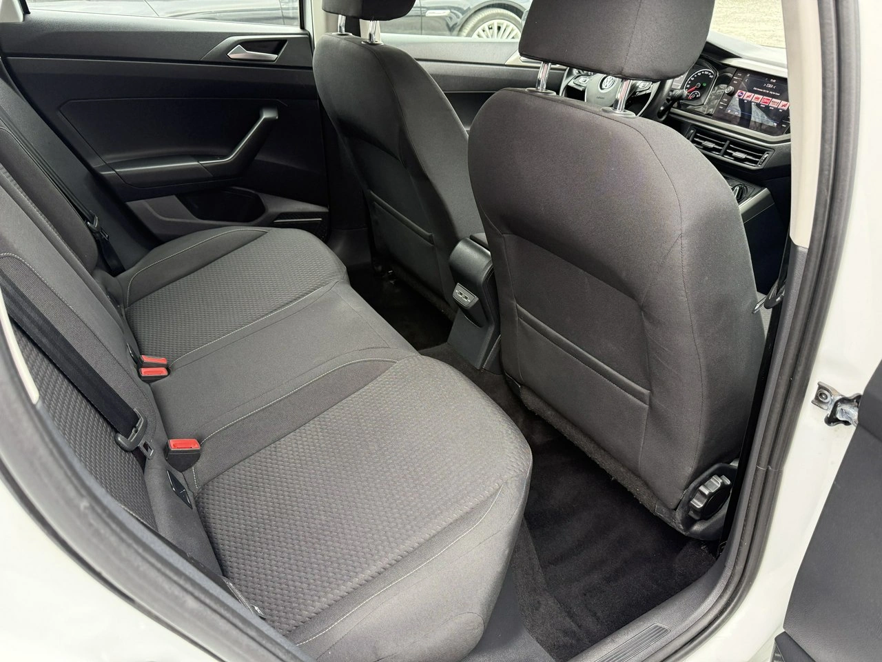 Volkswagen Polo - Zdjęcie 34