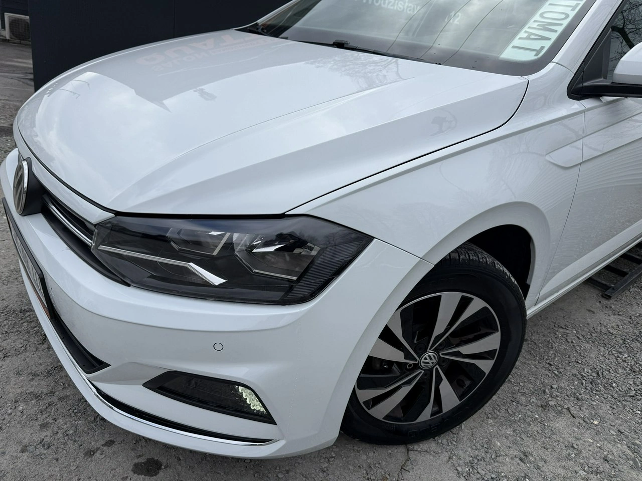 Volkswagen Polo - Zdjęcie 8