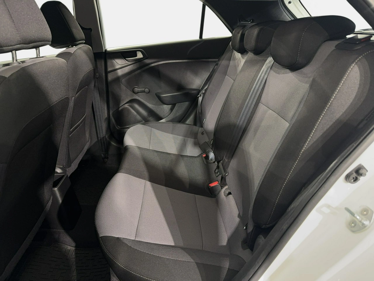 Hyundai i20 - Zdjęcie 10