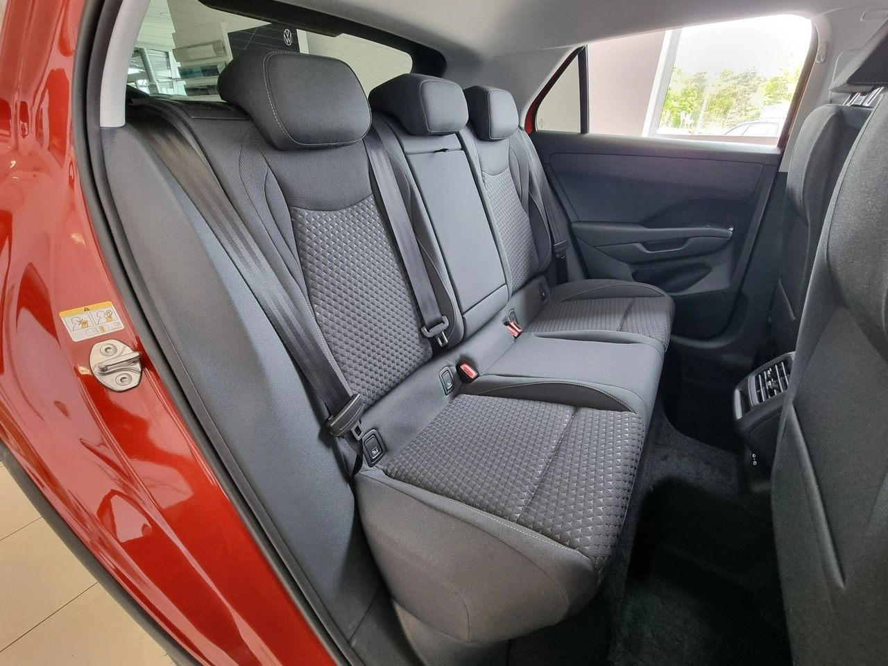 Volkswagen T-Roc - Zdjęcie 11