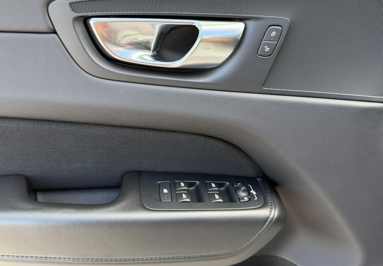 Volvo XC 60 - Zdjęcie 35