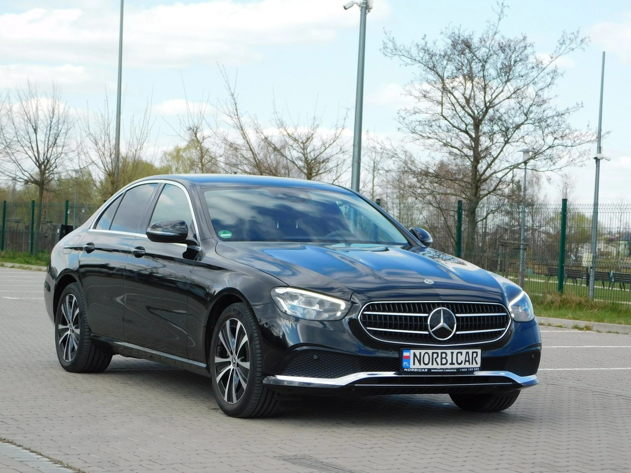 Mercedes E 320 - Zdjęcie 16