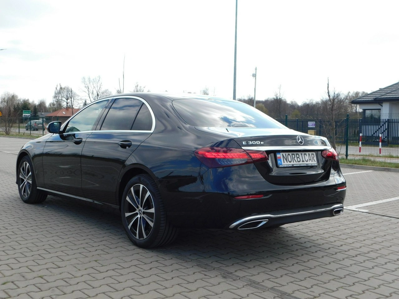 Mercedes E 320 - Zdjęcie 4