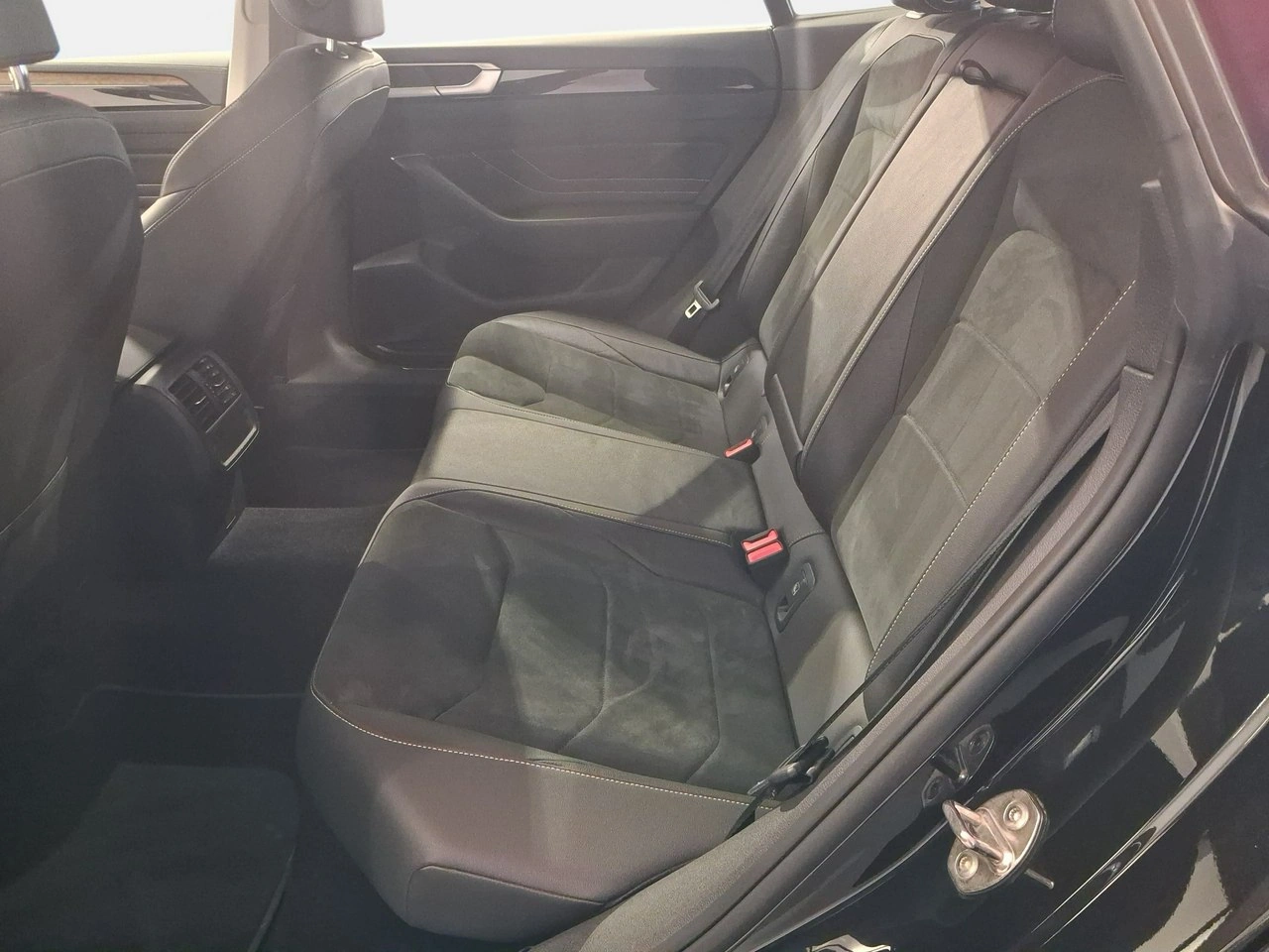 Volkswagen Arteon - Zdjęcie 9