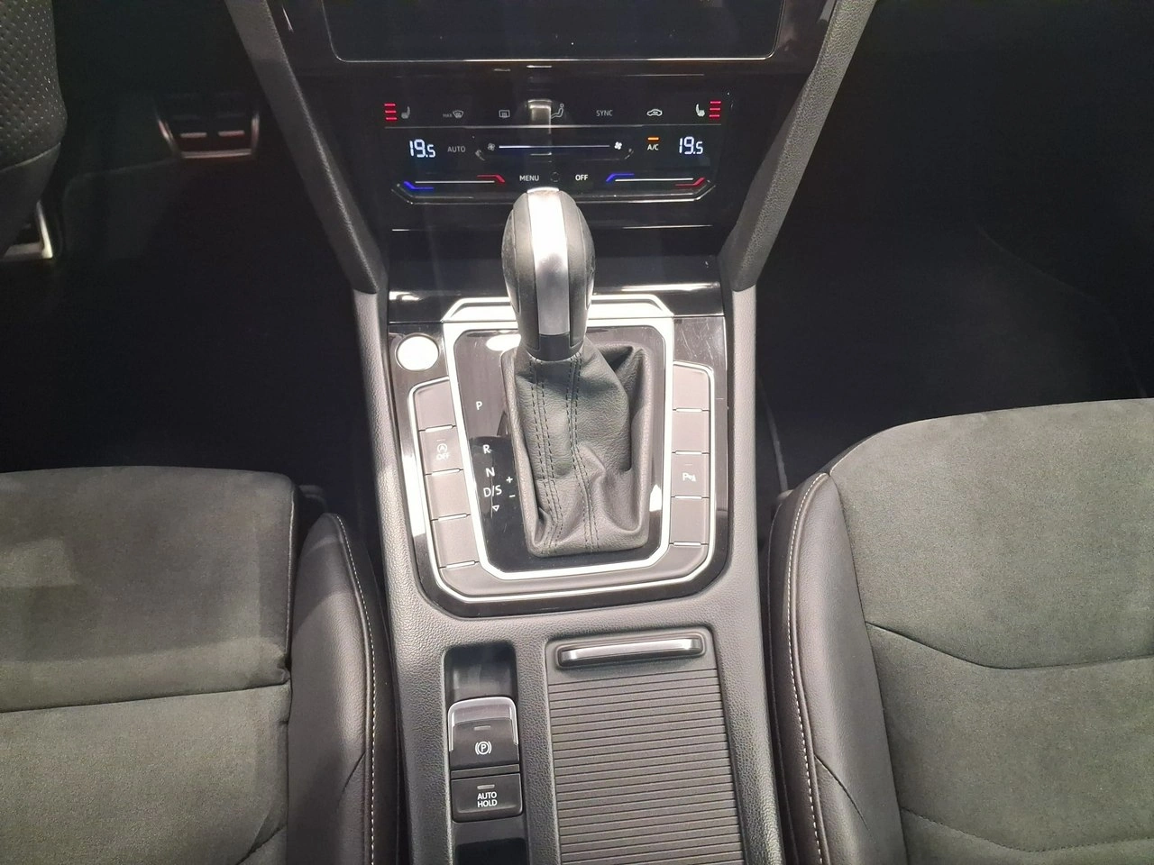 Volkswagen Arteon - Zdjęcie 20