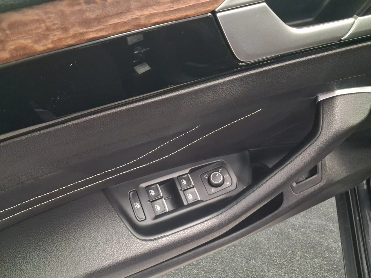 Volkswagen Arteon - Zdjęcie 21