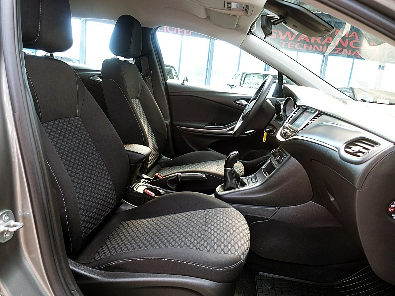 Opel Astra - Zdjęcie 9