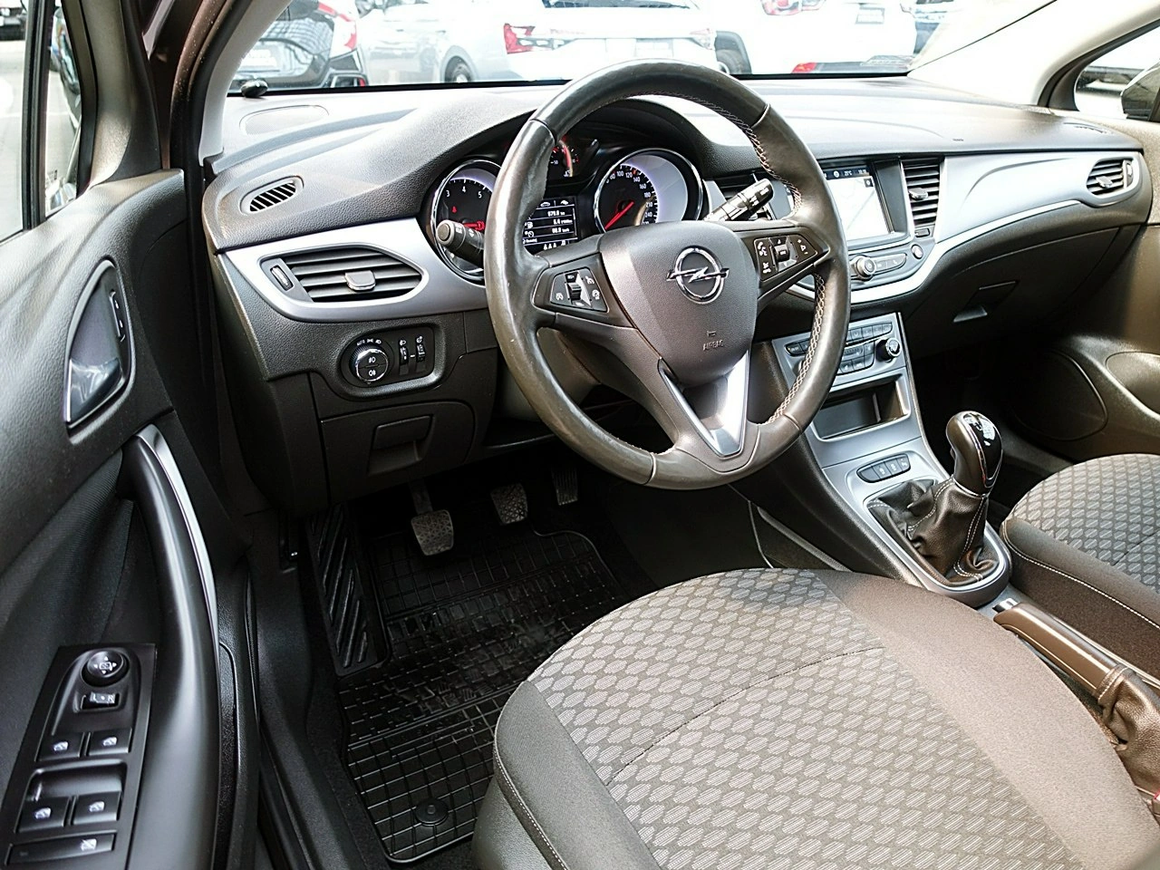 Opel Astra - Zdjęcie 14