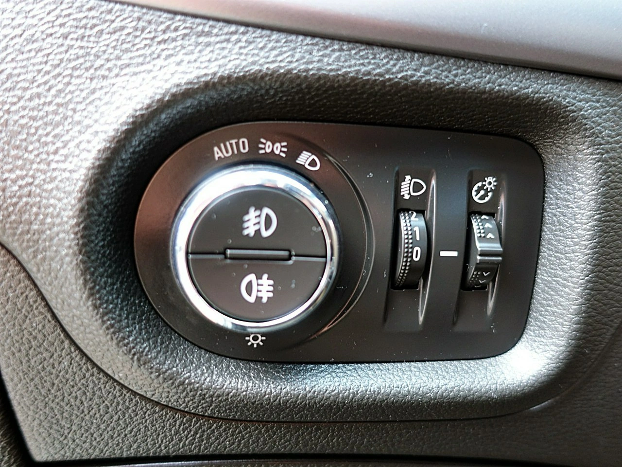 Opel Astra - Zdjęcie 16