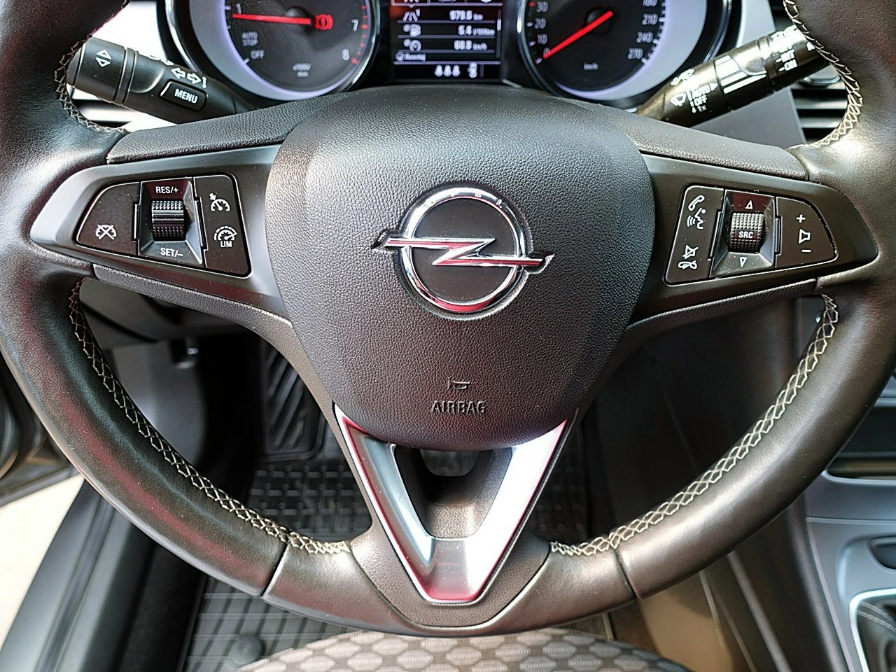 Opel Astra - Zdjęcie 17