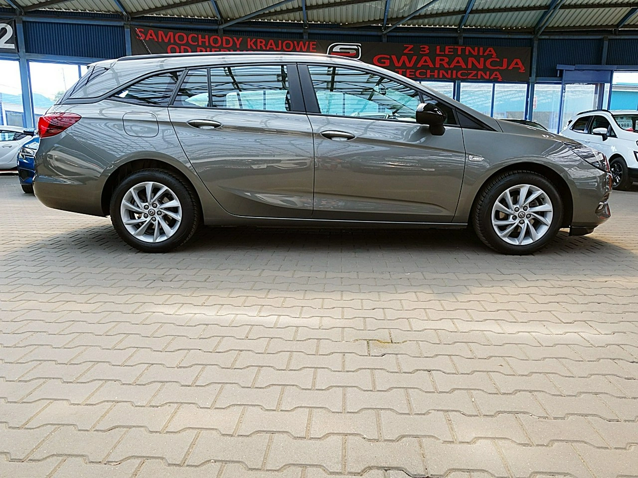 Opel Astra - Zdjęcie 72