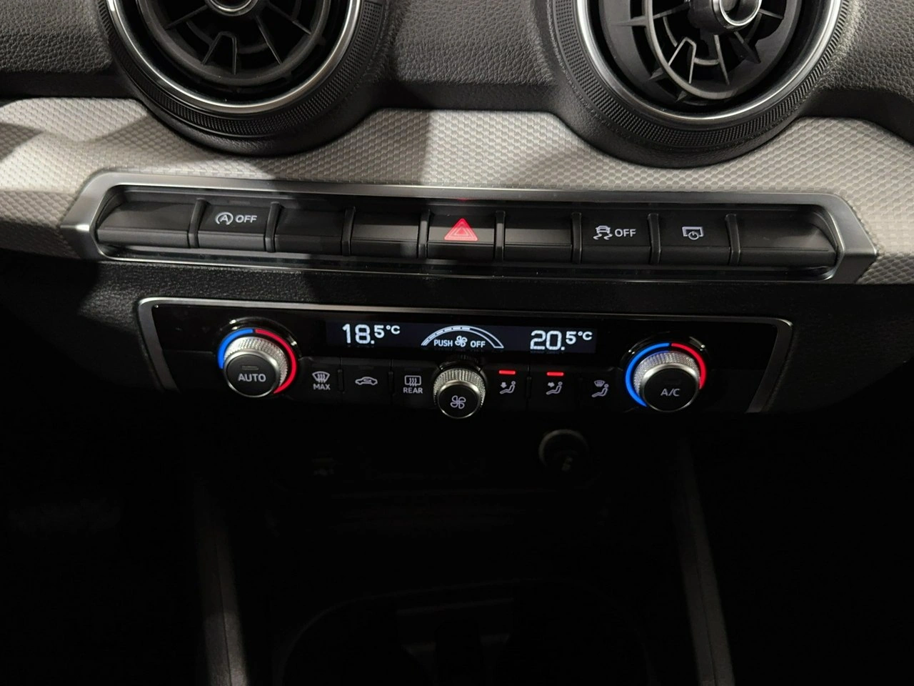 Audi Q2 - Zdjęcie 21