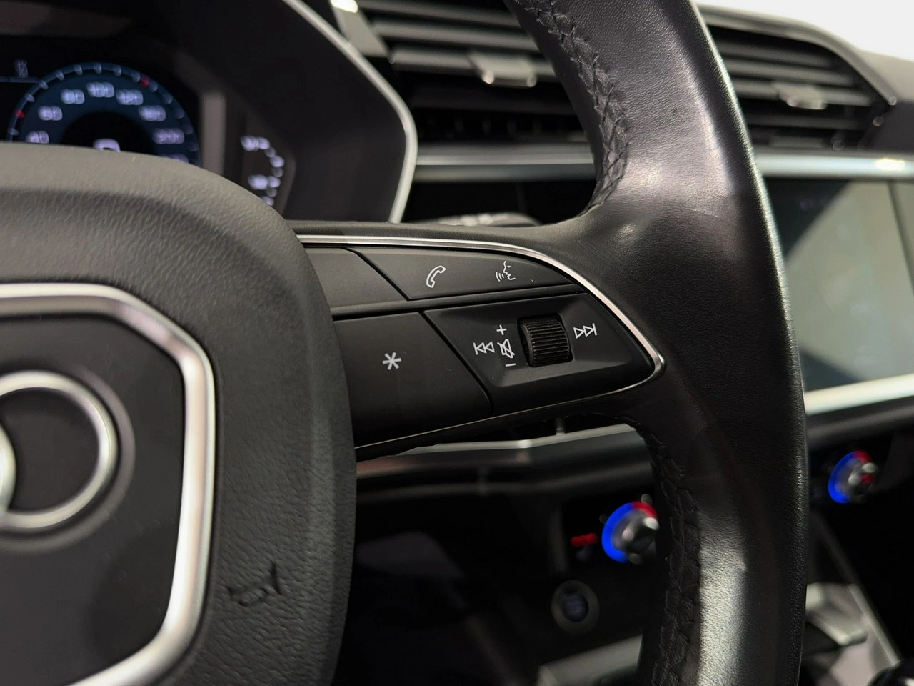 Audi Q3 - Zdjęcie 20