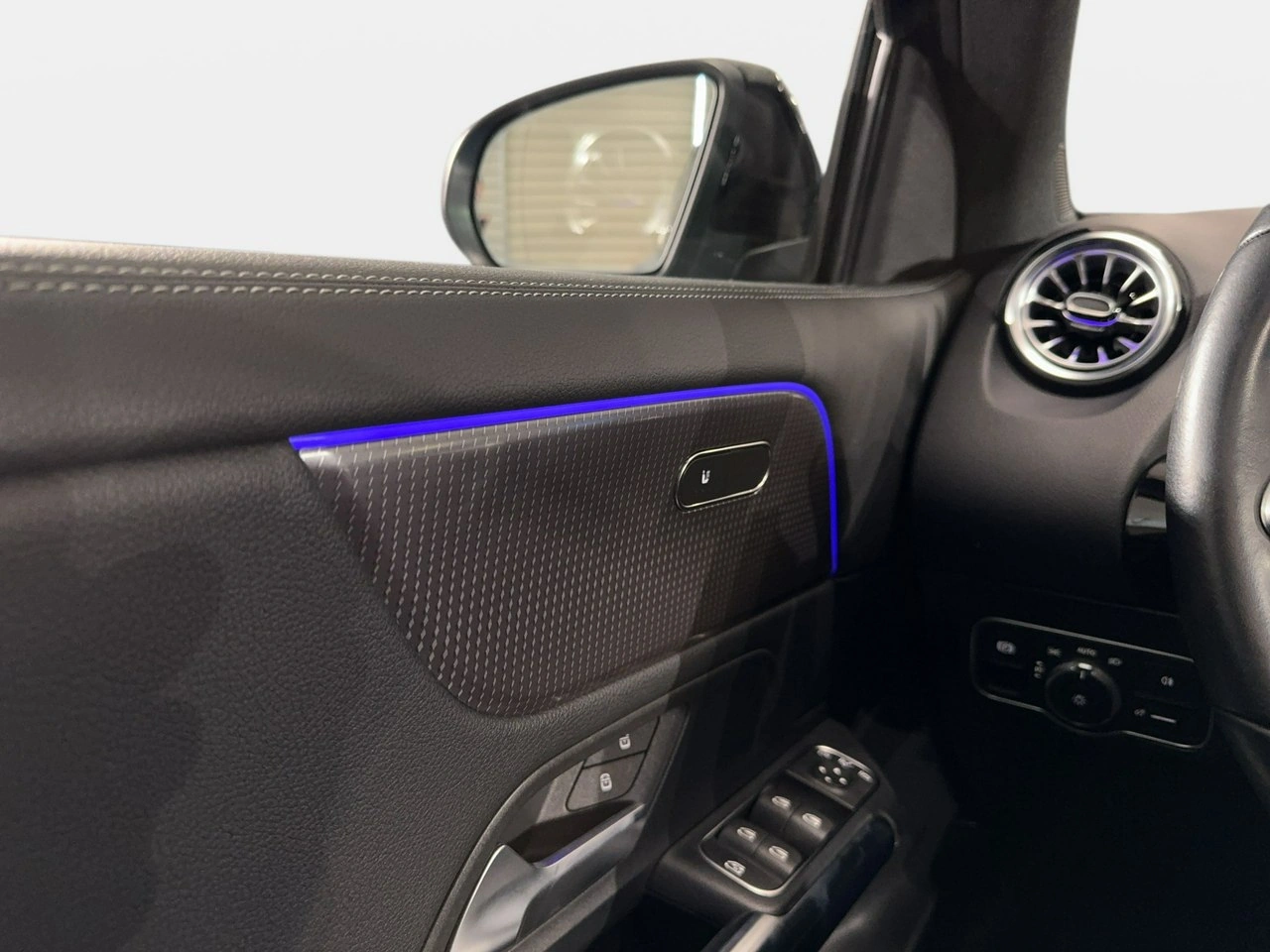 Mercedes GLA 250 - Zdjęcie 33