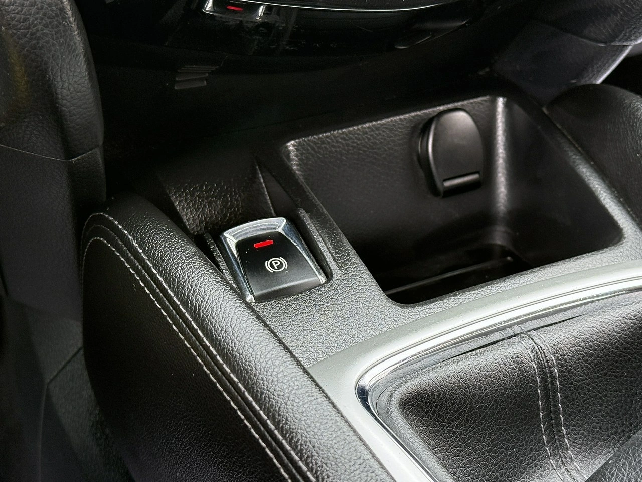 Nissan Qashqai - Zdjęcie 18