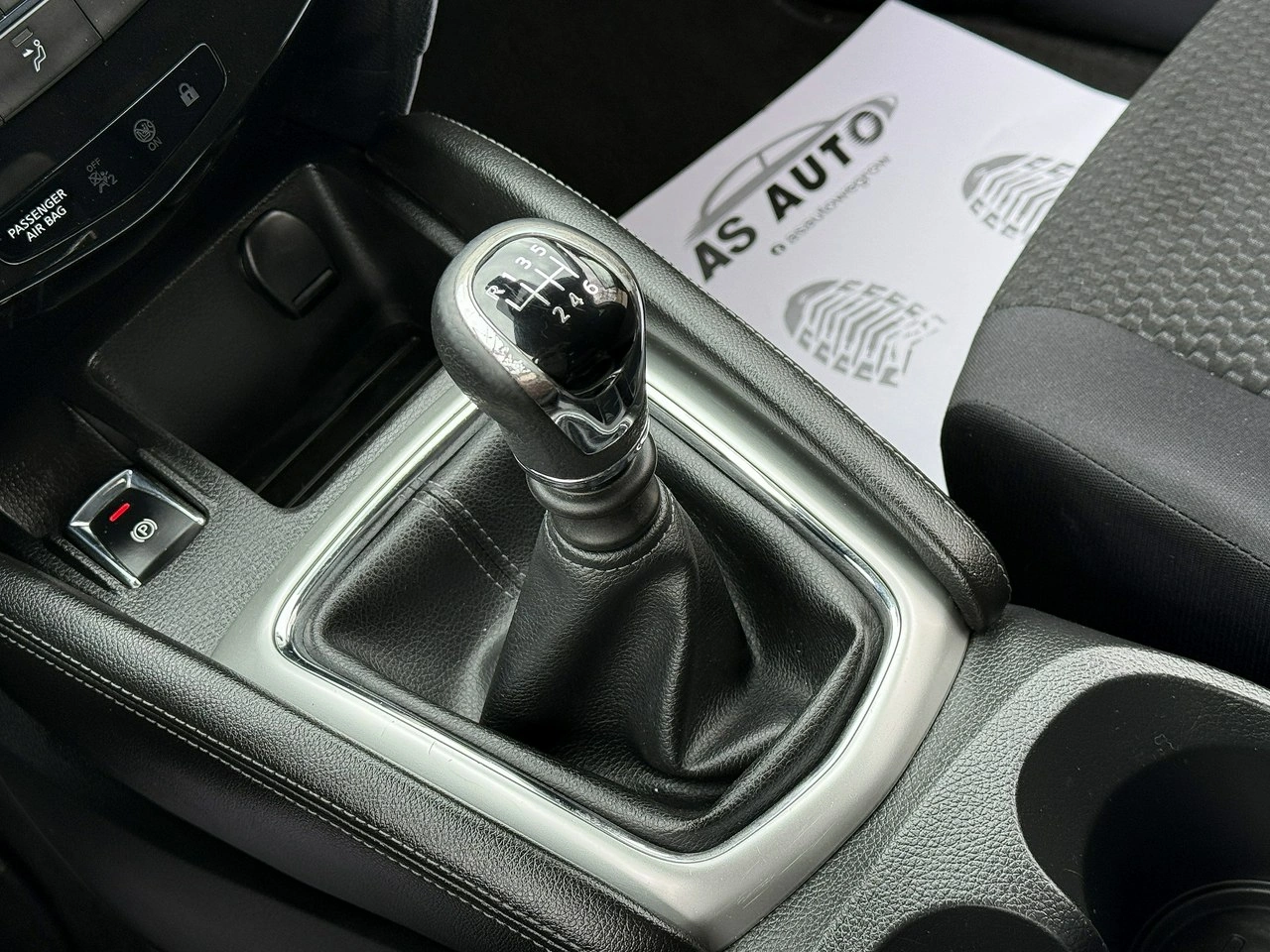 Nissan Qashqai - Zdjęcie 9