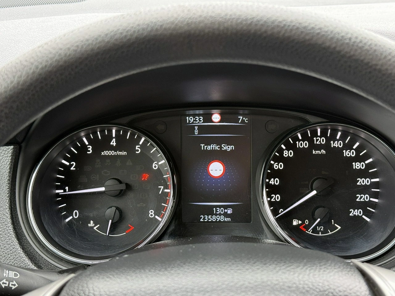 Nissan Qashqai - Zdjęcie 12