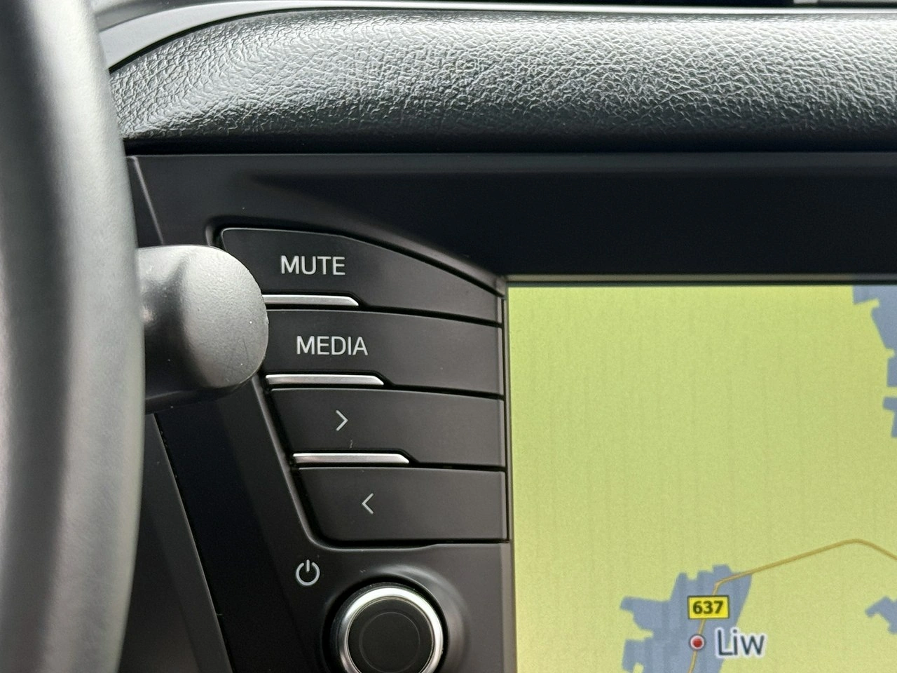 Toyota Avensis - Zdjęcie 75