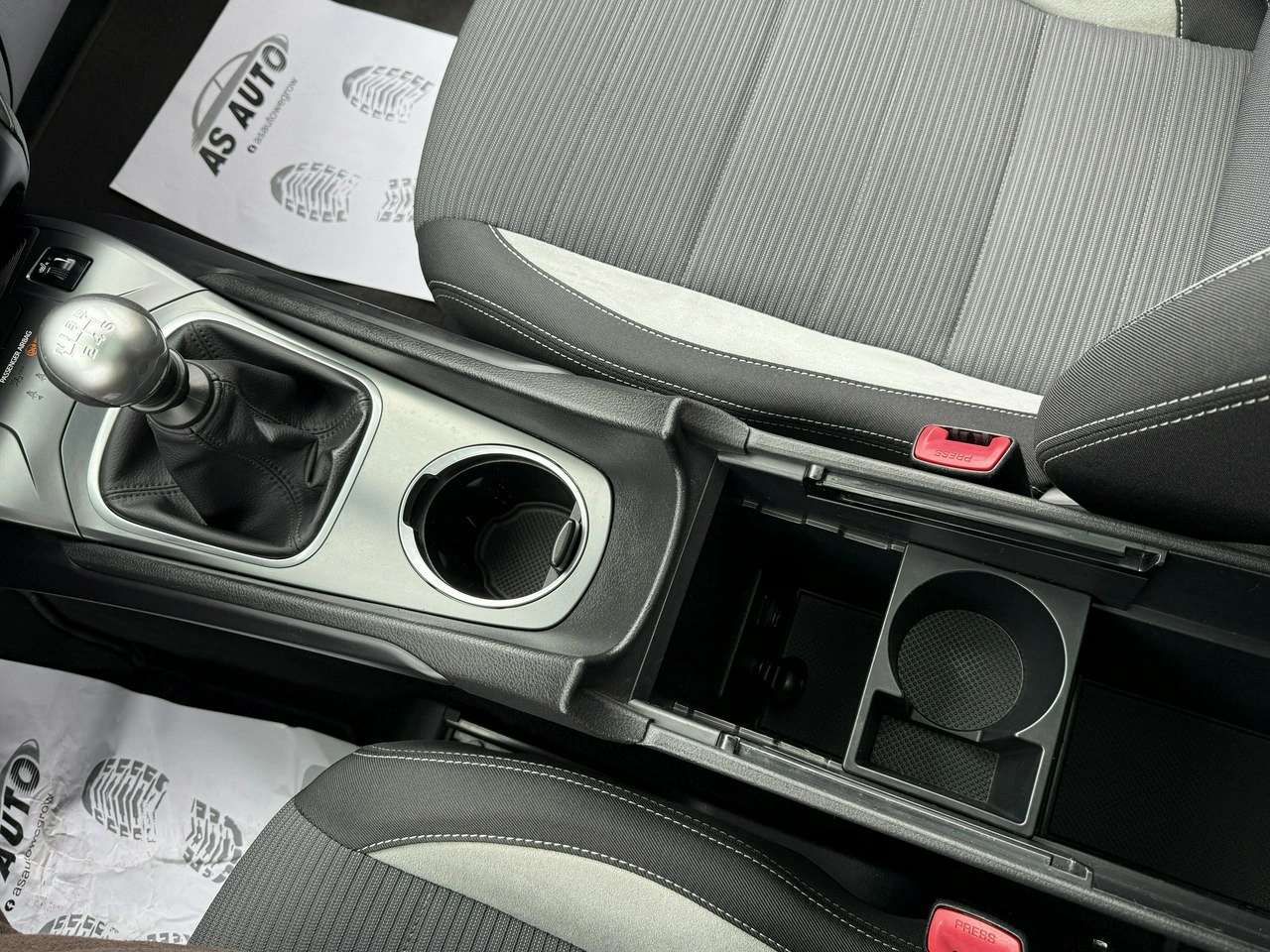 Toyota Avensis - Zdjęcie 73