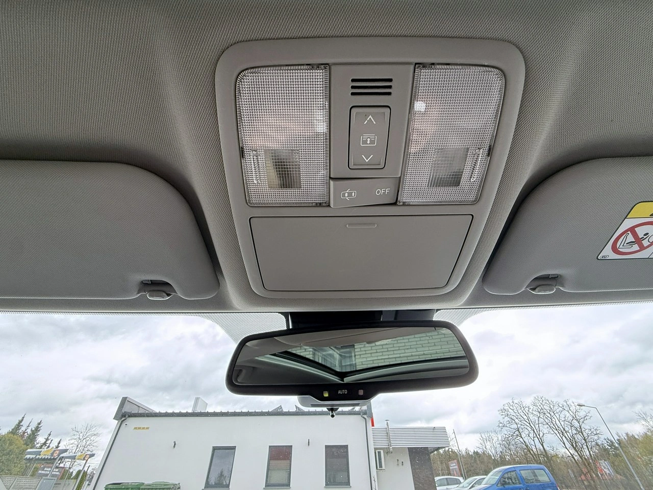 Toyota Avensis - Zdjęcie 16