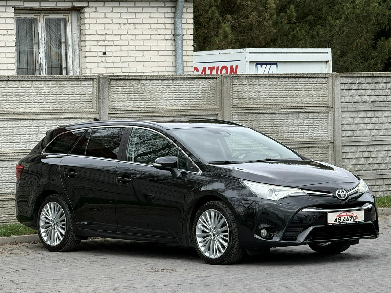 Toyota Avensis - Zdjęcie 33