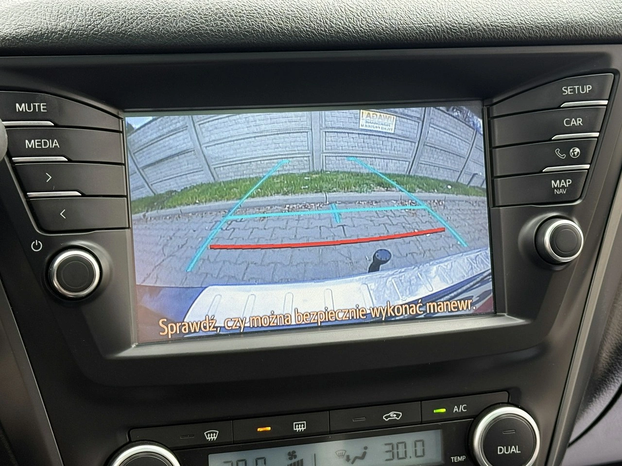 Toyota Avensis - Zdjęcie 7