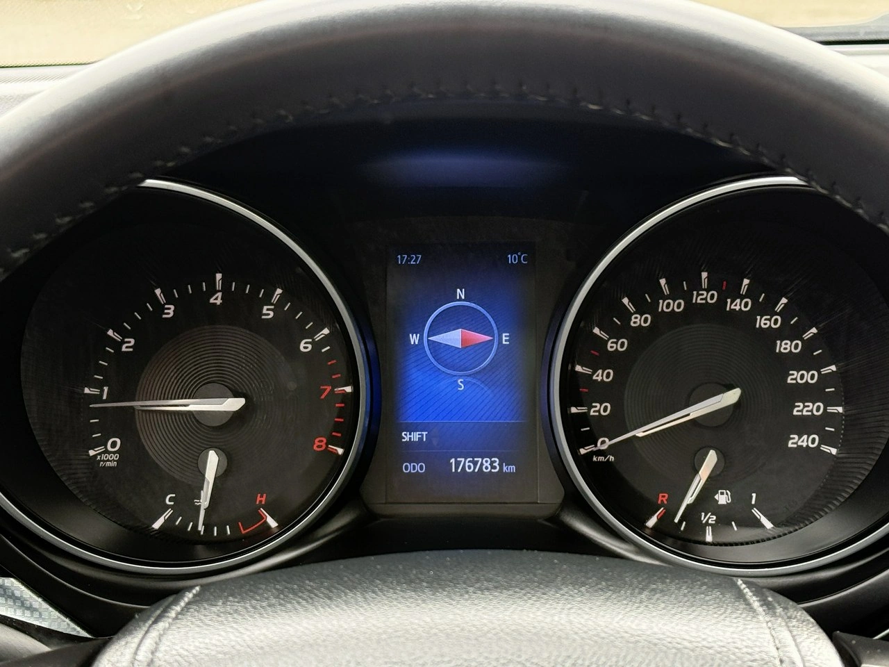 Toyota Avensis - Zdjęcie 64