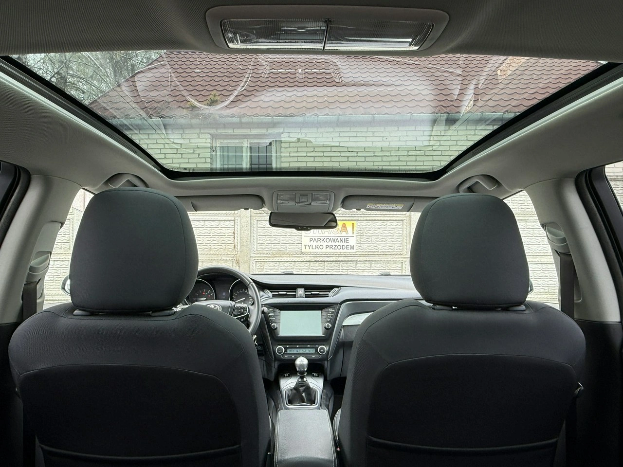 Toyota Avensis - Zdjęcie 10