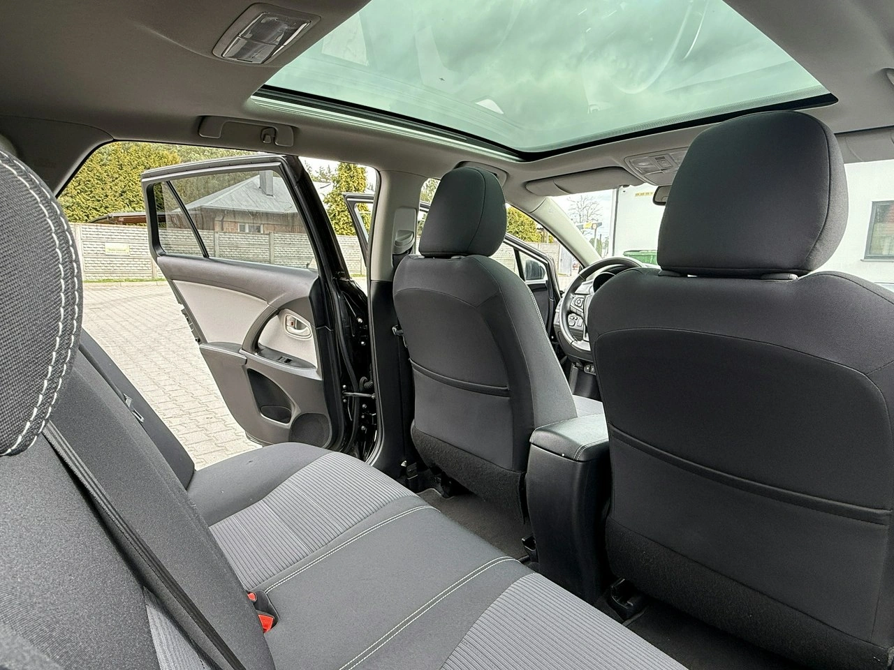 Toyota Avensis - Zdjęcie 70